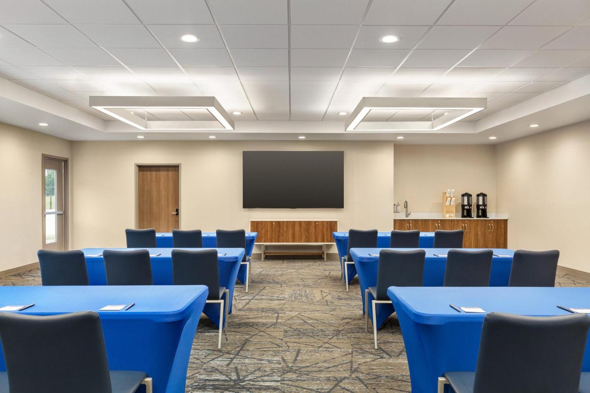 Candlewood Suites Bessemer - Birmingham Sw By Ihg Exterior photo